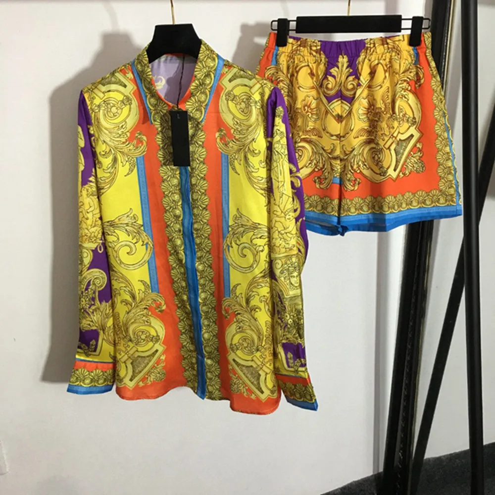 Весенние женские винтажные рубашки с принтом в стиле ретро в Европейском стиле + Шорты с эластичной резинкой на талии Комплект из двух предметов F188 Изображение 0