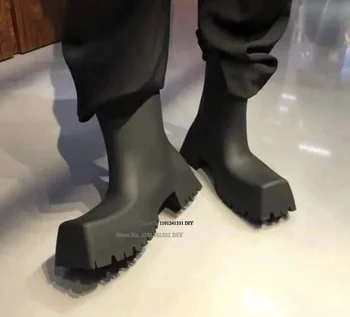 Черные резиновые Непромокаемые ботинки на толстой платформе с квадратным Носком; Женские и Мужские Ботильоны на массивном каблуке; Обувь Больших Размеров от 35 до 46; Botas