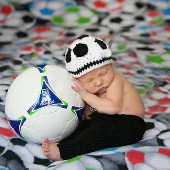 Футбольный дизайн Реквизит для фотосъемки новорожденных, Вязаная крючком Детская шапочка со штанами, спортивный футбольный костюм для мальчика